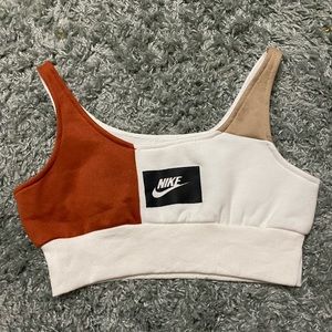 Nike top
